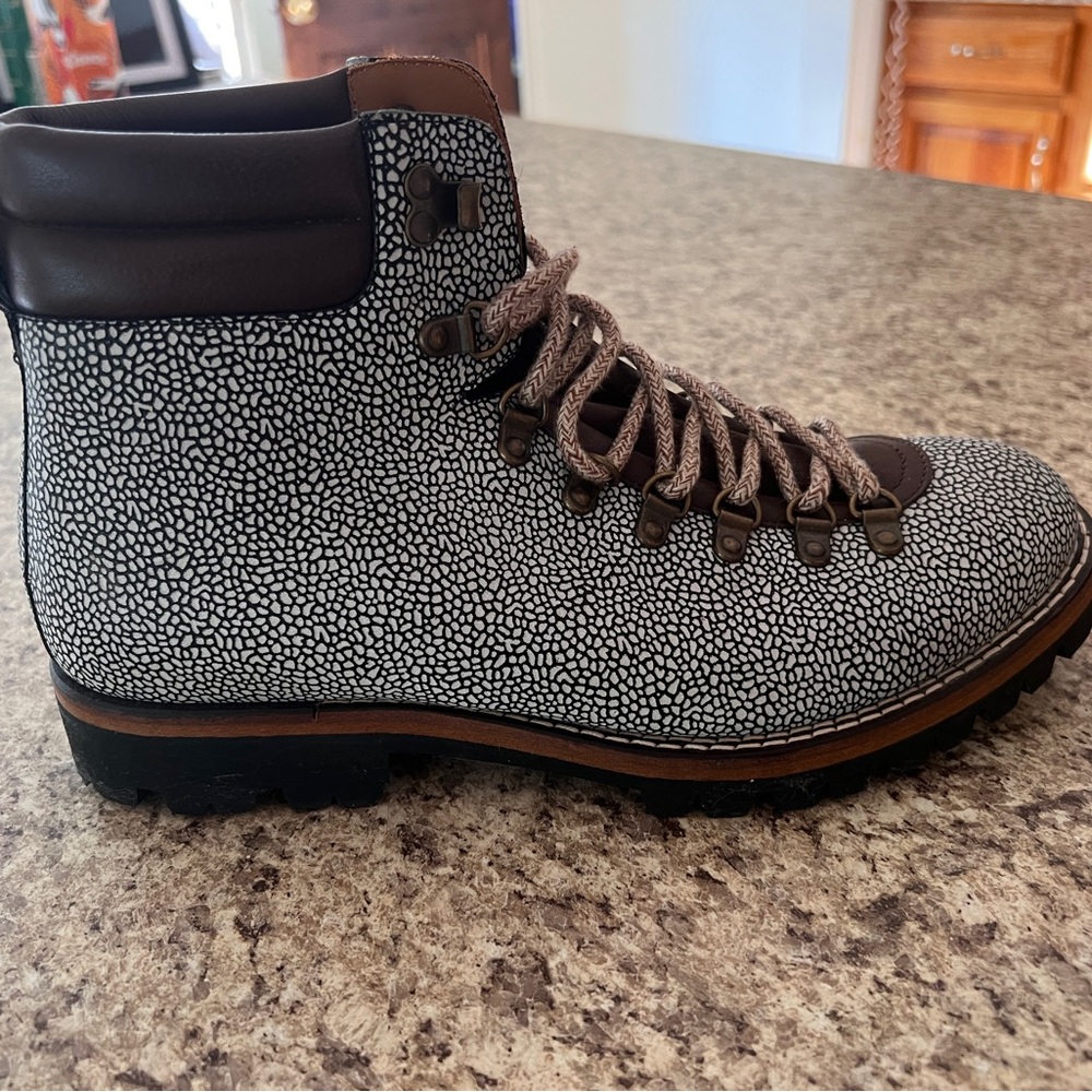 Taft The Viking Rugged Hiking Boot stone Leather Vibram sole Mens 42 US size 9